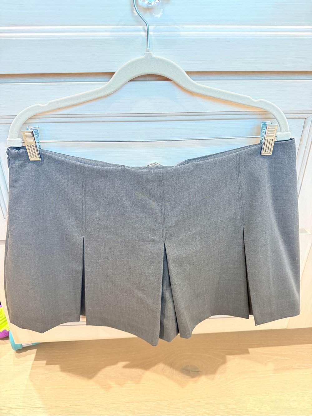 Zara Gray Pleated Mini Skirt